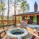 Peaceful Heights with Cozy Decks and Smart TV