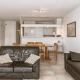 Sunny Hill 0102