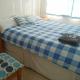 Double with shared bathroom sleeps 1-2 located 5 minutes from Heathrow dsbyr Hayes - Foto 10