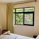 Luz natural con balcón privado a pasos de Cc Viva Envigado - Foto 4