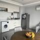 Modern Apartment with Rooftop Pool & Gym Пномпень - Фото 9