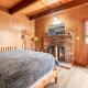 Joebellarue Home - 3BR Chalet with Forest Views, Fireplace, Deck, BBQ Big Bear Lake - Foto 10