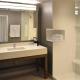 Courtyard by Marriott Youngstown Canfield, Canfield - Foto 10