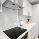 Stylist 2-Bedroom Flat - Watford Central, Watford (foto 8)