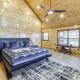 Hot Tub & Spectacular Views: Sevierville Cabin, Sevierville (foto 10)