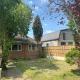Spacious house - Thorpe Park, Staines