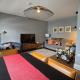 Luxury City Apartment - Sleeps 7