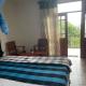 Top Heaven, Ella (foto 6)