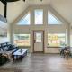 Luxury Cabin in The Country With King Bed and Loft #1, Point (foto 5)