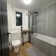 House-Sleeps8-Parking-Garden, Leeds (photo 5)