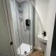 House-Sleeps8-Parking-Garden, Leeds (photo 6)