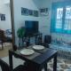 Family budget room, infront US of Embassy, Manila - Fotografie 1