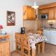Val Thorens: Appart 28m², 4 pers, plein centre, balcon, ascenseur - FR-1-637-21, Val Thorens (foto 5)