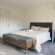 Family Retreat with Playground Views in East Tamaki, Окленд - Фото 5