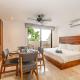 King Suite with Private Balcony, Gym, Rooftop Pool Tulum - Fotografie 1