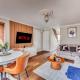 Shenley House - Close to City Centre - Driveway Parking, Self-Check-In, Workspace, Fast WiFi and Smart TV by Yoko Property, Milton Keynes (photo 10)