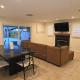 4 Bedroom West Hills Charmer with Pool and Jacuzzi, Los Angeles - Foto 3