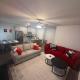 Stay in a brand new townhome in Winder!, Winder