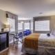 Guesthouse Inn & Suites Lexington, Лексингтон (фото 8)