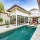 Tropical oasis, a private 2-bedroom villa in Umalas Canggu - Fotografie 1
