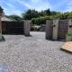 Ty Bach Melyn, car parking and private courtyard, Bridgend (foto 7)