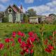 Romantic Stay by Historic Church on Wine Route, Bangor