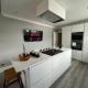 Beautiful and spacious 2 bed, 2 bath apartment bordering Fulham and Chelsea - entire apartment with private entrance, Londýn - Fotografie 3