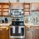 Cozy 2BR-Spring Training! w Pool, Gym & Parking, Tempe (photo 10)