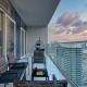 Luxury 2BD Apt with Pool GYM & Burj Khalifa Views, Dubaï - Photo 5