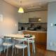 Close to Seoul Station Warm Home with Seoul Park View, Seoul - Photo 4