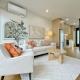 City Haven Retreat - Stylish 2BR Townhouse vs AC & Backyard, Auckland - Foto 1