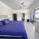 Luxury Executive Condo, Runaway Bay (Foto 4)