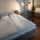 3 bedroom apartment in the Old Town with bathtub!, Стокгольм
