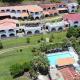 Apartamento equipado, con amplia piscina
