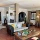 Superb villa in a beautiful location, Pedro Abad (foto 4)