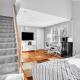Private King Bedroom with Private Bath and Loft, Burlington (fotografie 5)