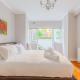 Sophisticated 2BD Flat with Patio West Kensington, Londres - Foto 1