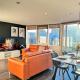 Balcony 60 Inch TV Penthouse City Centre with views