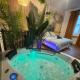 L'Oasis Angevine - Balneo, Sauna, Home Cinema & Parking