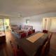 Beach side, air conditioned, 3 bedroom cottage Urangan - Photo 3