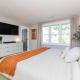 Chic Creekside Bungalow at The Dogwood, Maggie Valley (foto 10)