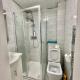 Comfy Double Room in Colindale With Shared Bathroom, Colindale (fotografie 5)