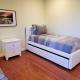 3 bedroom apartment by the MrC Hotel and 5 minutes to Rodeo Drive WiFi TV Patio walk to restaurants, Los Angeles - Foto 9