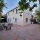 3 bedroom apartment by the MrC Hotel and 5 minutes to Rodeo Drive WiFi TV Patio walk to restaurants, Los Angeles - Foto 2