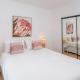 Renovated 3 bedroom, 2 bathroom apartment, Melbourne (Foto 3)