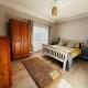 Belfast Gaeltacht Quarter - 2 Beds - Sleeps 4 - Photo 3