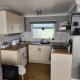 Charming 2-Bed Chalet Selsey - Foto 10