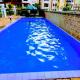The spacious family friendly executively furnished three bedroom apartments with breathtaking city views and well managed garden for chilling and relaxing while enjoying the fresh air and the sunshine of Nairobi, Nairobi - Zdjęcie 1