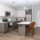 Luxury Apartment with Gym, Steps From Commuter Rail #3013, Reading (foto 3)