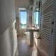 Sunny Apt 20 min St Peter by train, Roma - Foto 7
